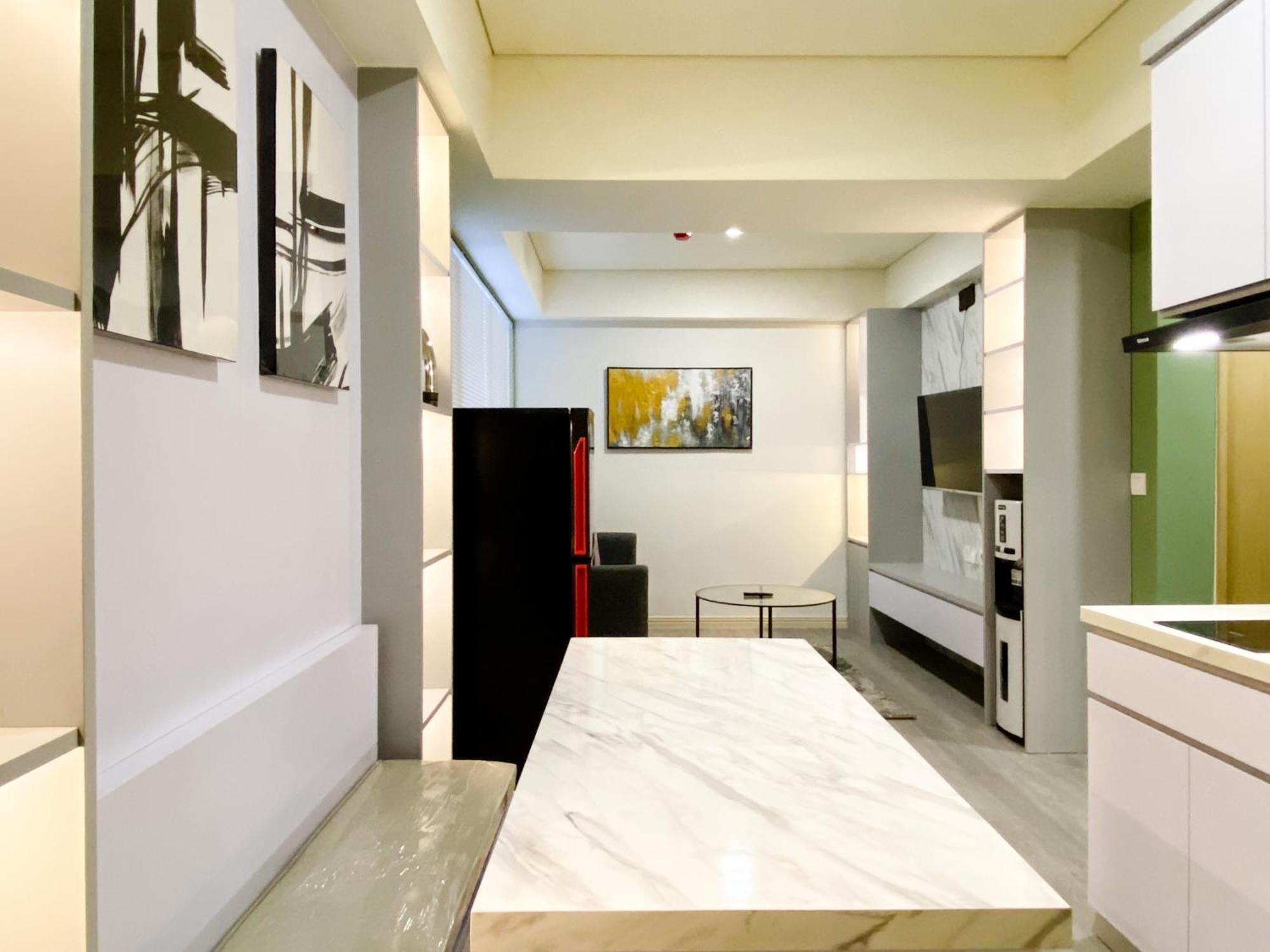 Best Homey 2Br At Meikarta Apartment By Travelio Cikarang Exteriör bild